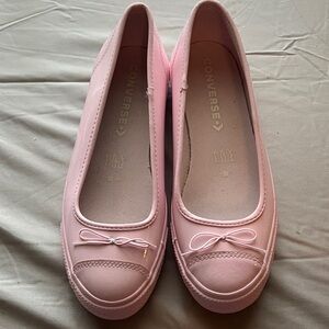Converse Women's Light Pink Ballet Slip-On Flats size 9.5